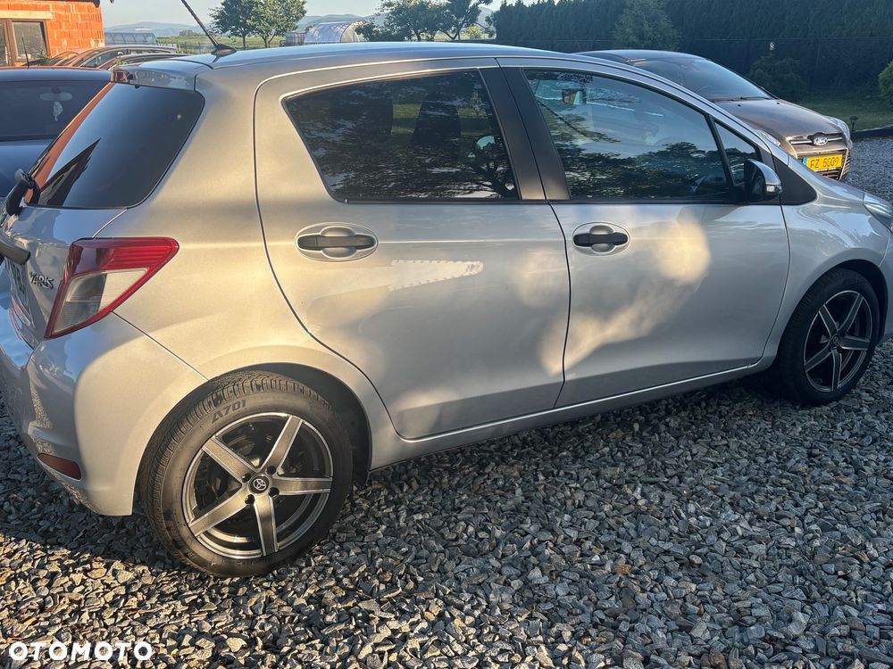 Toyota Yaris 1.4 D-4D Comfort - 19