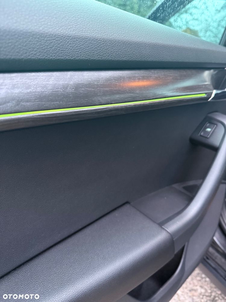 Skoda Octavia 2.0 TDI 4x4 DSG Scout - 36