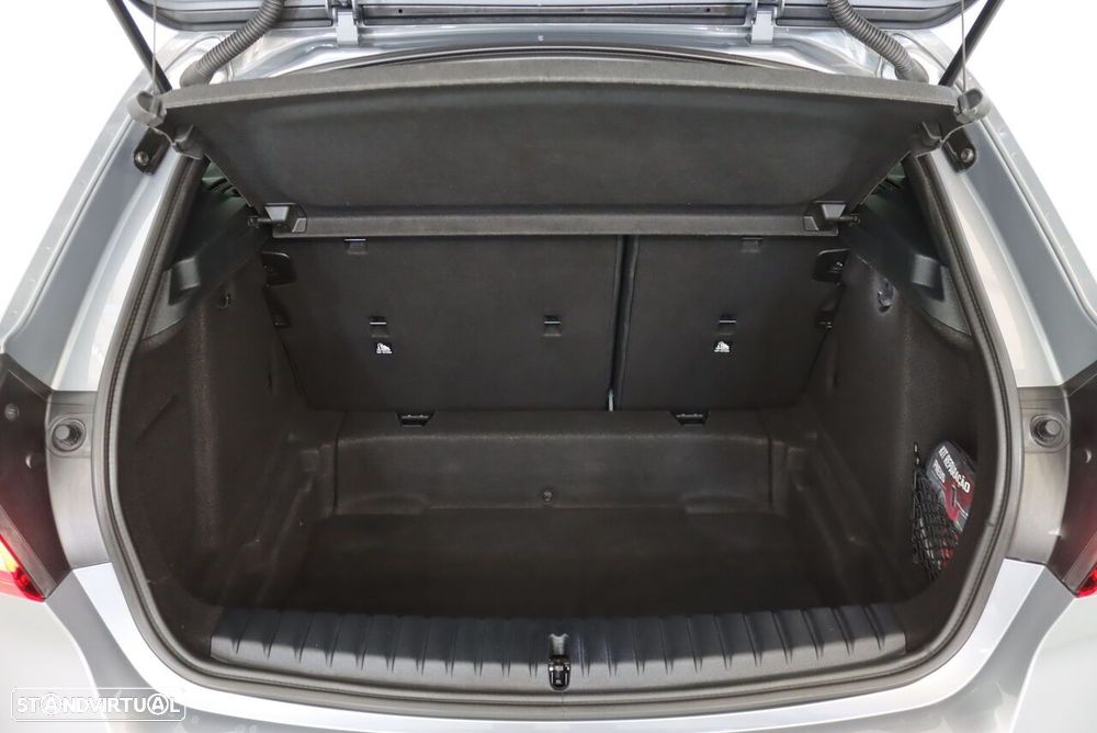 BMW 116 d Pack Desportivo M Auto - 29