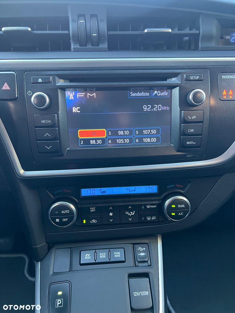Toyota Auris - 29