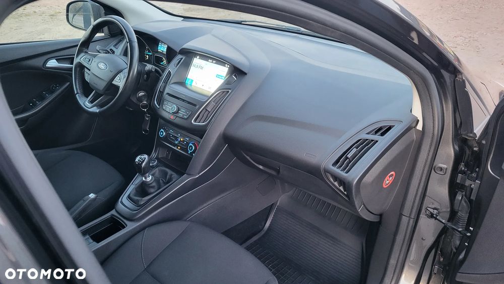 Ford Focus 1.5 TDCi ECOnetic 88g Start-Stopp-System Titanium - 25