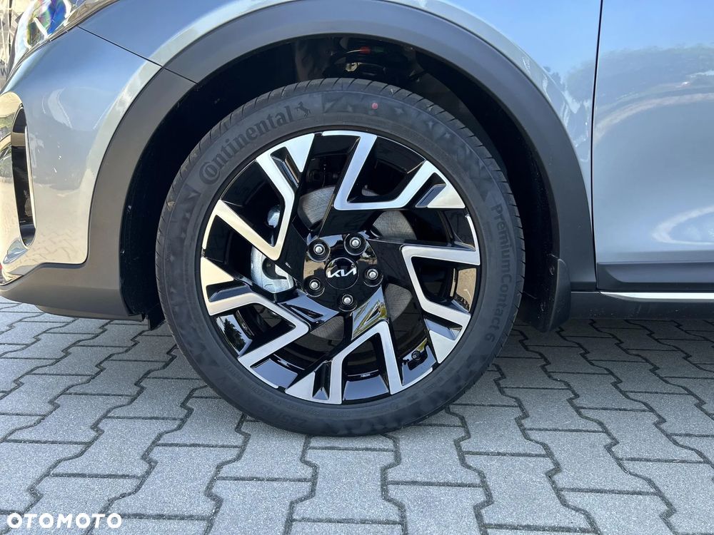 Kia XCeed 1.6 T-GDI Tribute DCT - 18