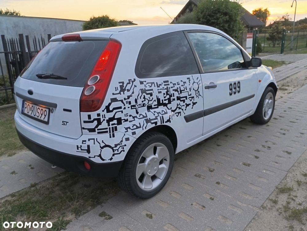 Ford Fiesta - 4