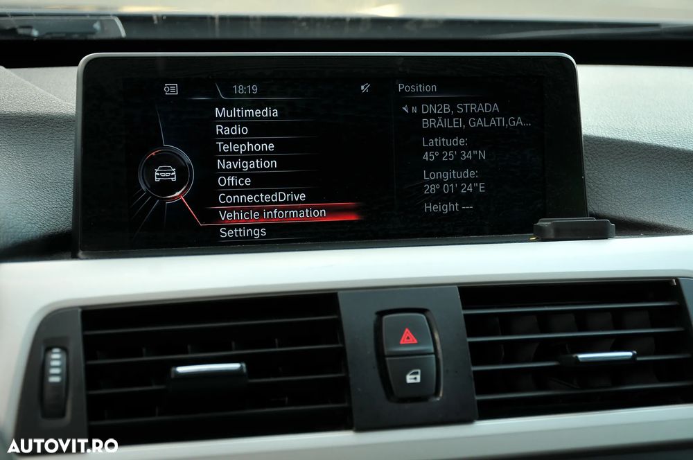 BMW Seria 3 318d - 15
