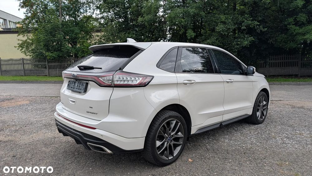 Ford Edge 2.0 TDCi Bi-Turbo 4x4 Titanium - 4