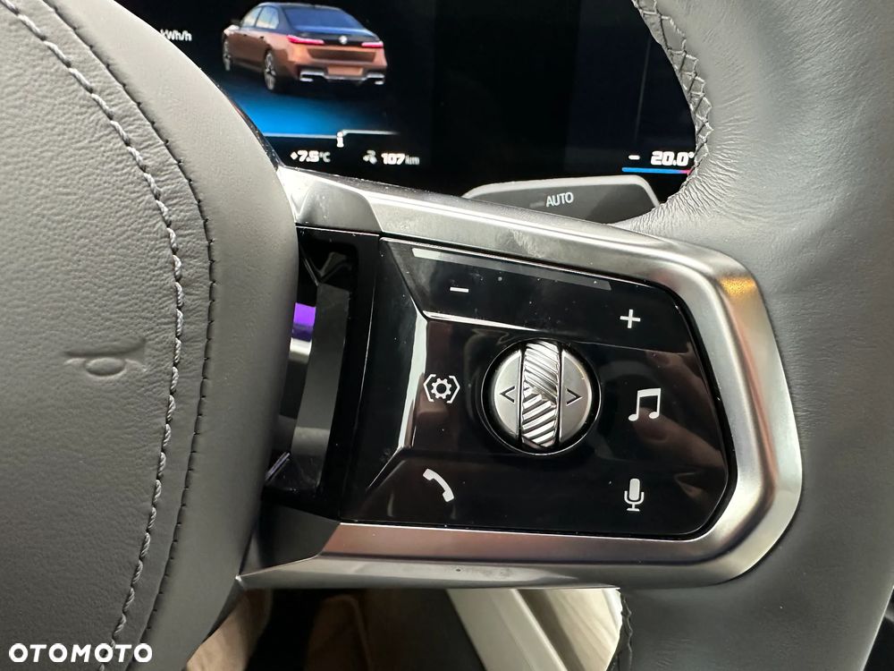 BMW i7 105.7kWh M70 xDrive - 13
