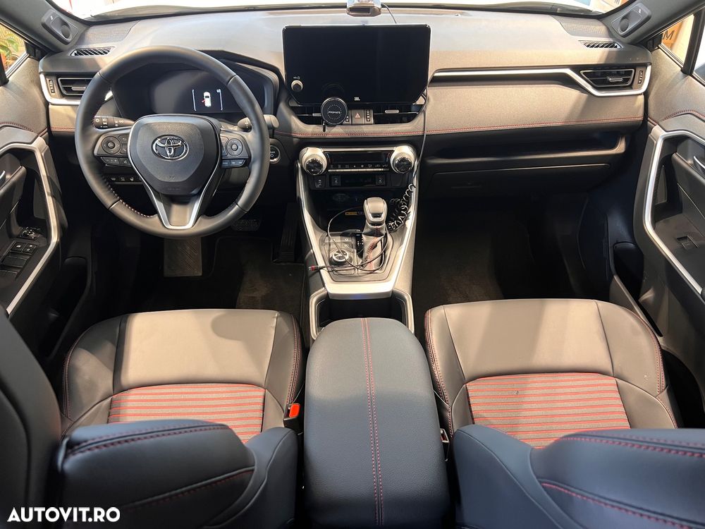 Toyota RAV4 2.5 PHEV VVT-iE 4x4 Style Bi-Tone - 13