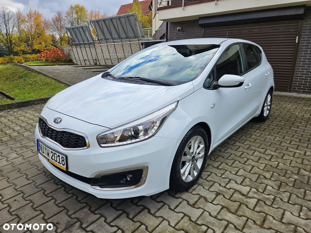 Kia Ceed 1.0 T-GDI L Business Line - 19