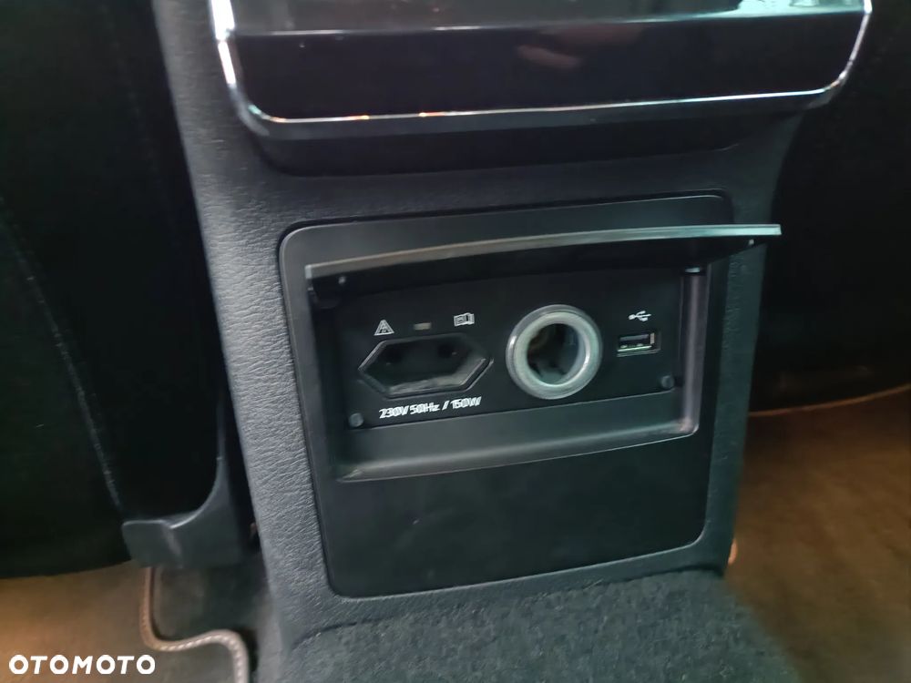 Skoda Superb 2.0 TDI DSG Premium Edition - 12