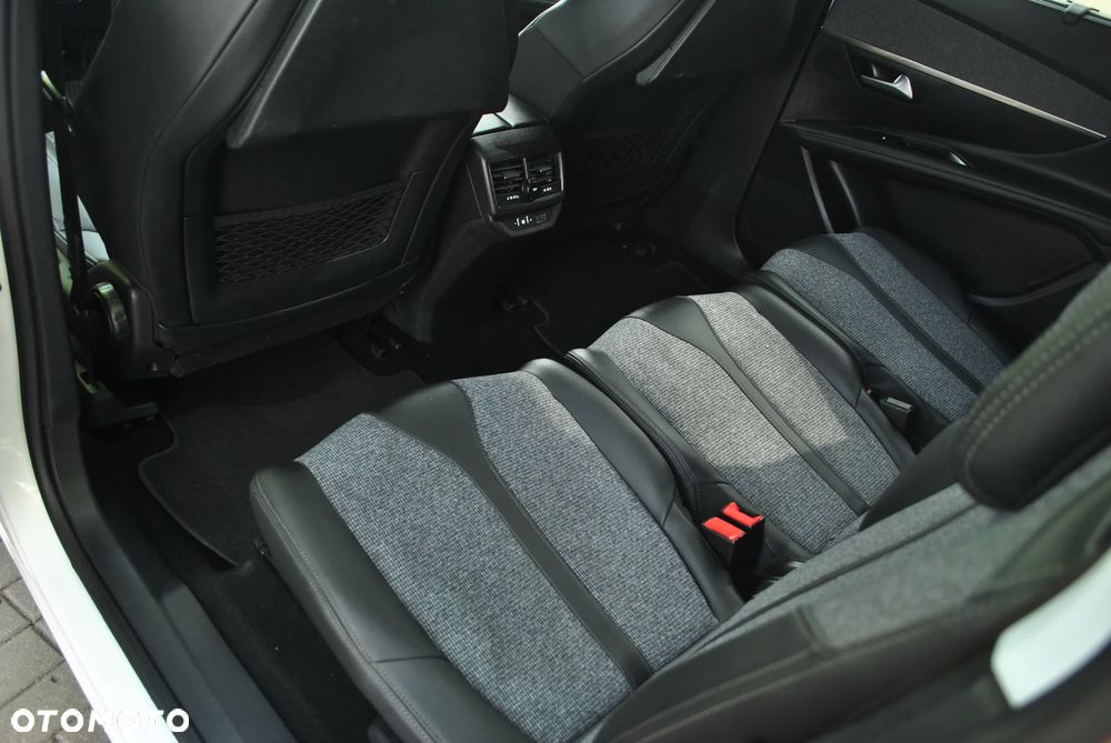 Peugeot 5008 BlueHDi 130 Allure - 13