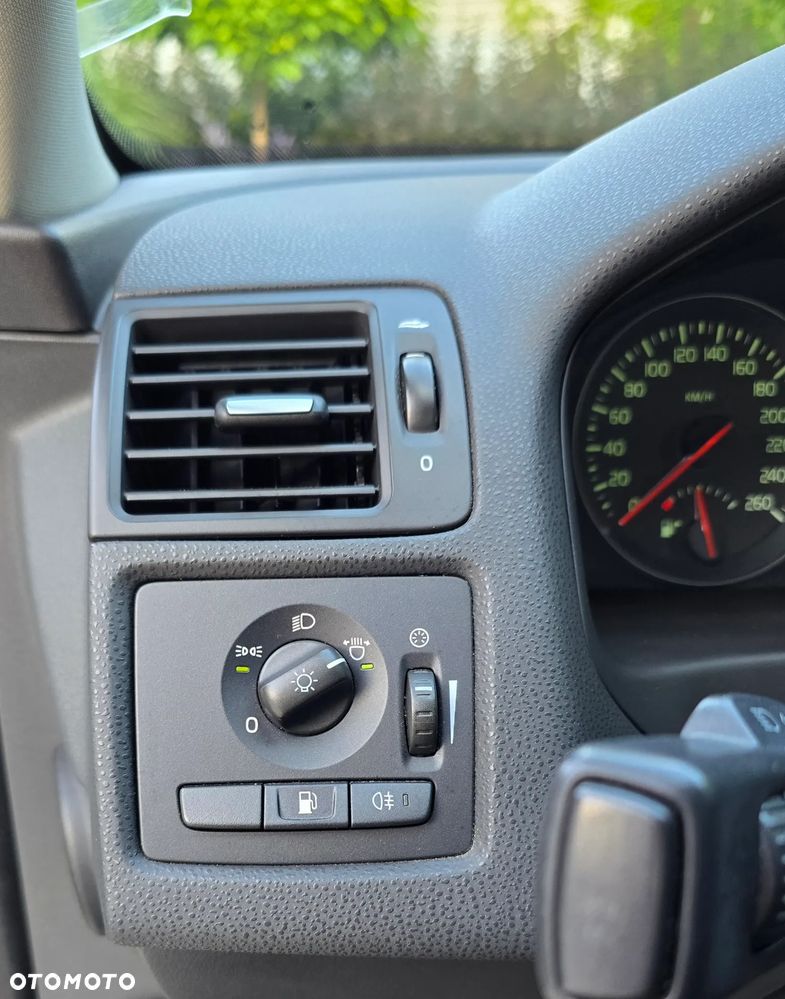 Volvo C30 1.6D DRIVe Summum - 24