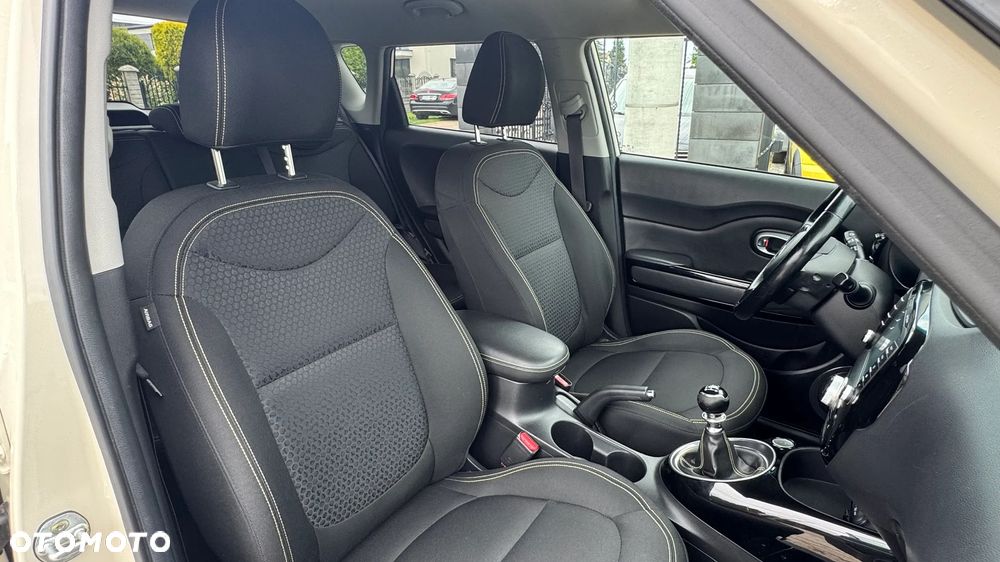 Kia Soul 1.6 GDI L Business Line EU6 - 17
