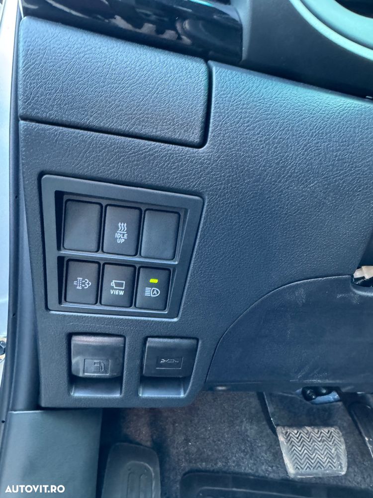 Toyota Hilux 4x4 Double Cab MHEV Autm. Invincible - 11