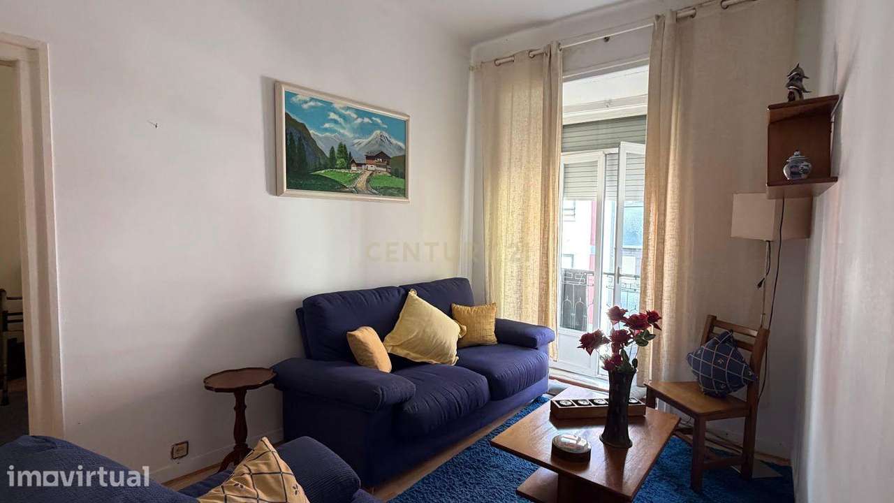 T4 em Arroios para remodelação com vista sobre Lisboa  - Lisboa