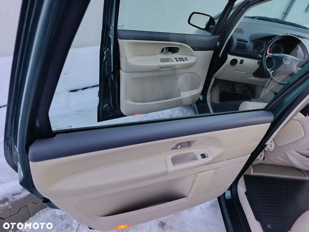 Volkswagen Sharan 1.8T Basis - 16