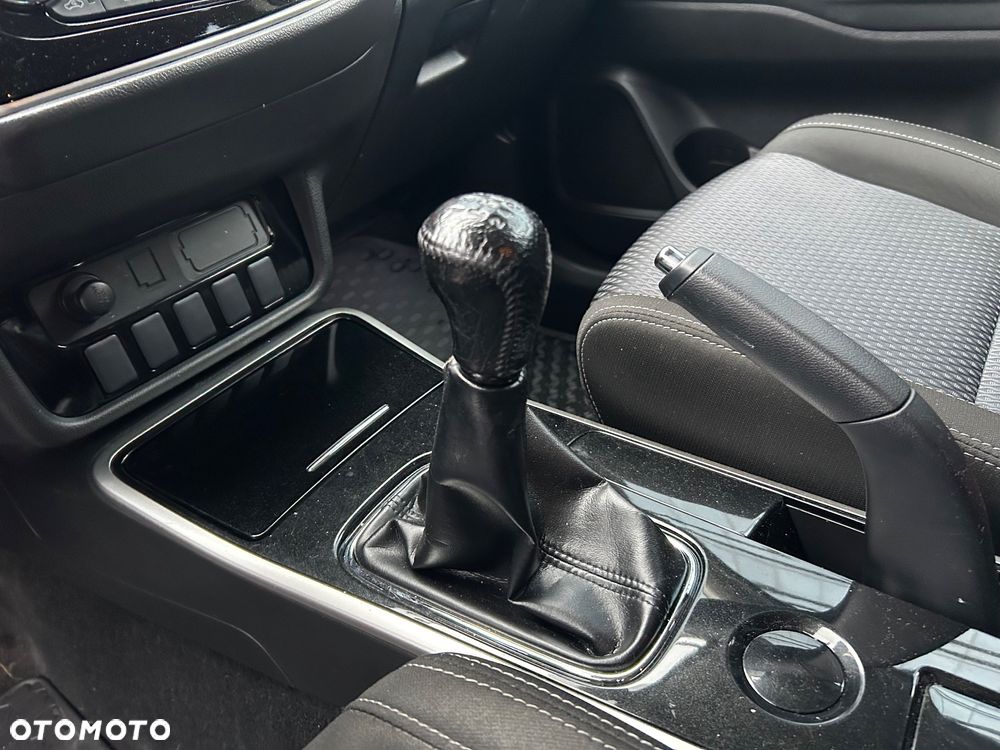Mitsubishi Outlander - 19