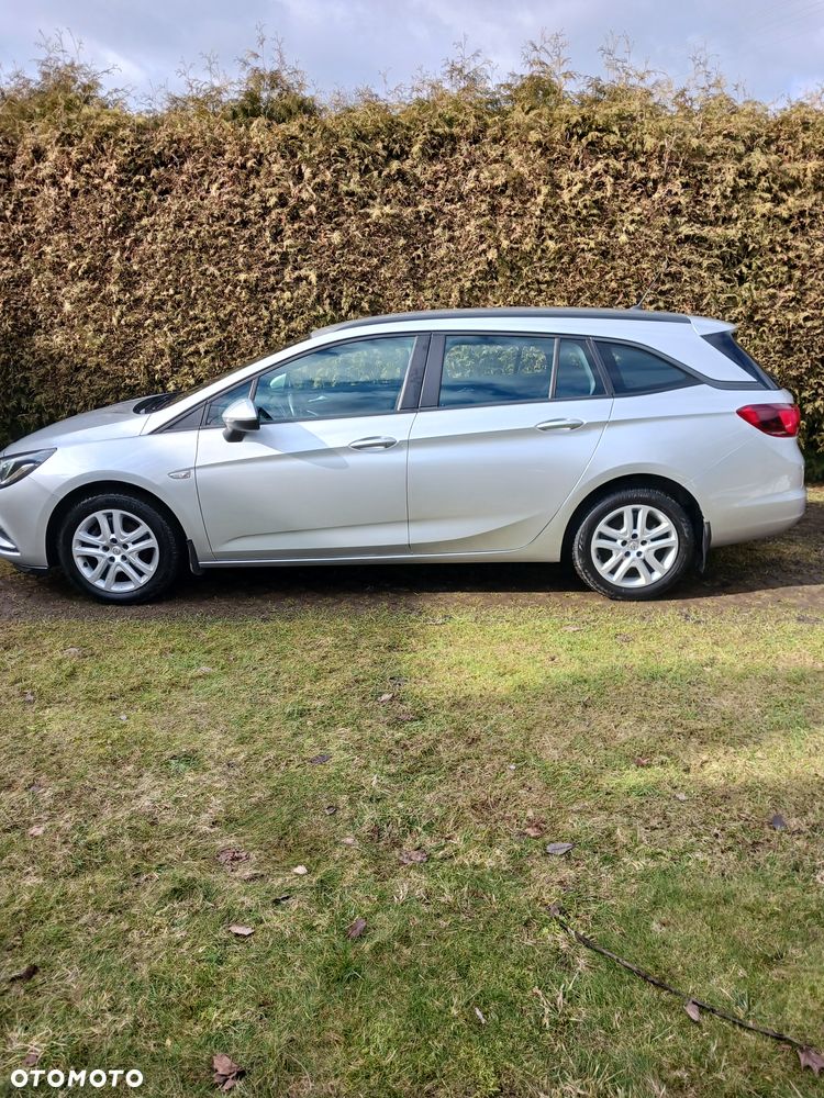 Opel Astra 1.6 CDTI Enjoy - 4