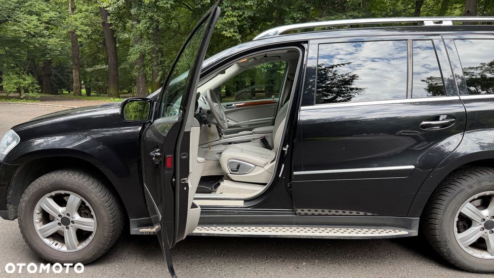Mercedes-Benz GL 320 CDI 4Matic 7G-TRONIC - 8