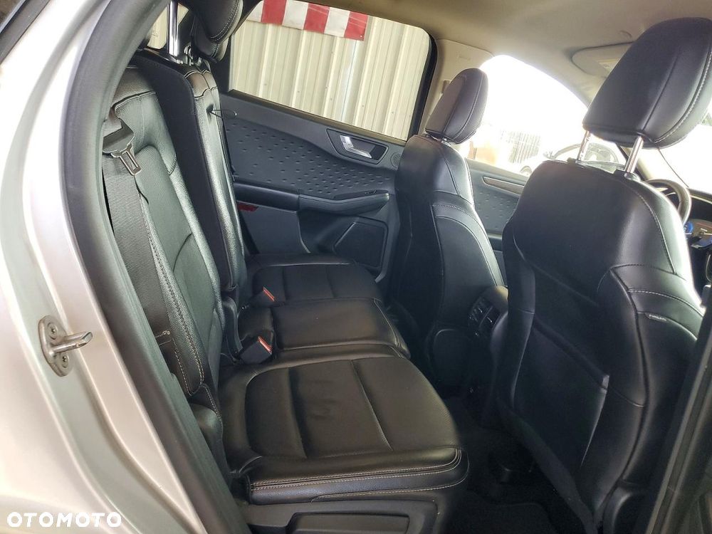 Ford Escape 2.0 EcoBoost AWD Titanium - 10