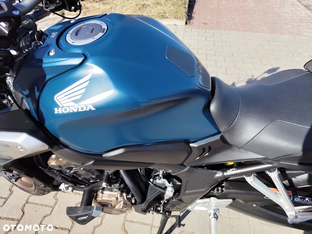 Honda CB - 27