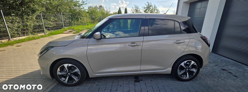 Suzuki Swift 1.2 Dualjet SHVS Premium CVT - 11