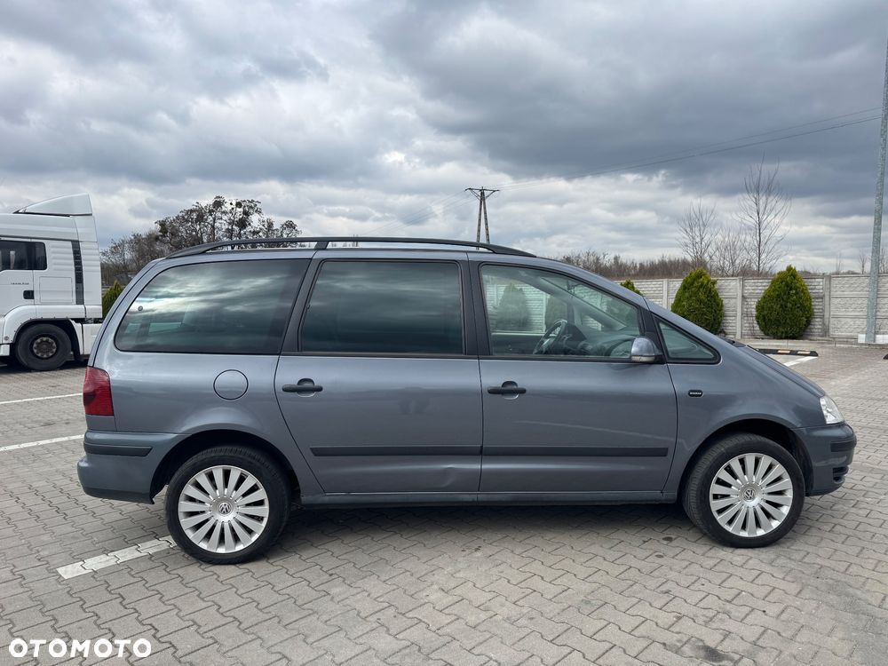 Volkswagen Sharan 1.9 TDI Comfortline - 6