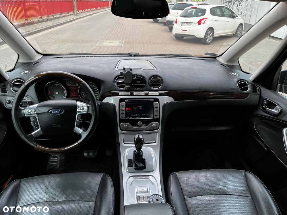 Ford Galaxy 2.0 TDCi Ghia - 11