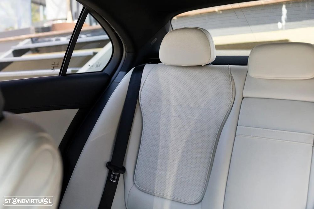 Mercedes-Benz C 300 e AMG Line - 10