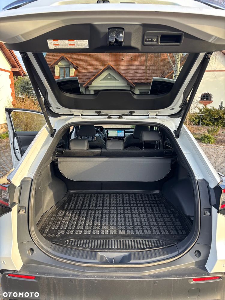 Subaru Solterra 71.4kWh Platinum Plus - 16