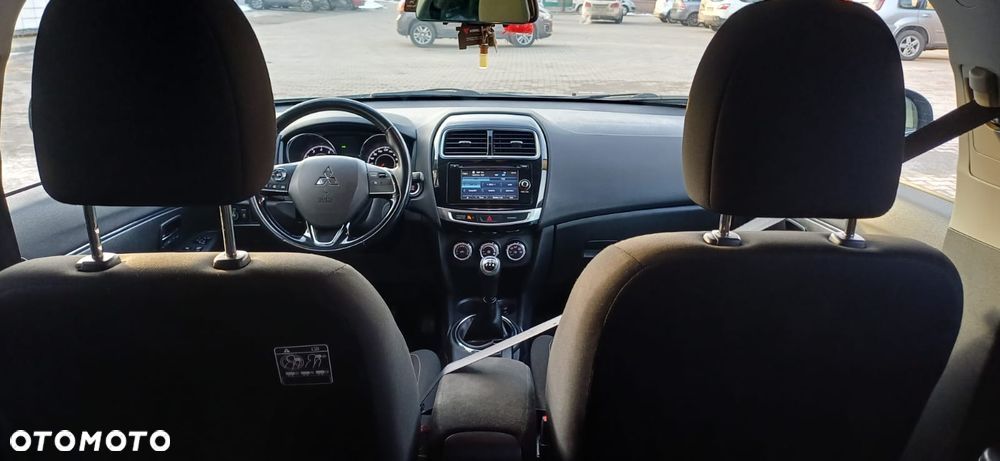 Mitsubishi ASX - 15