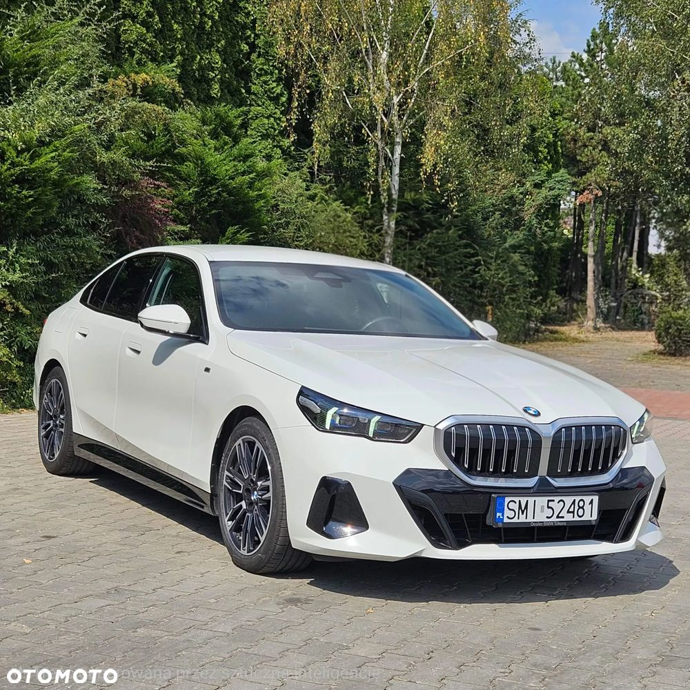 BMW Seria 5 520i mHEV - 4