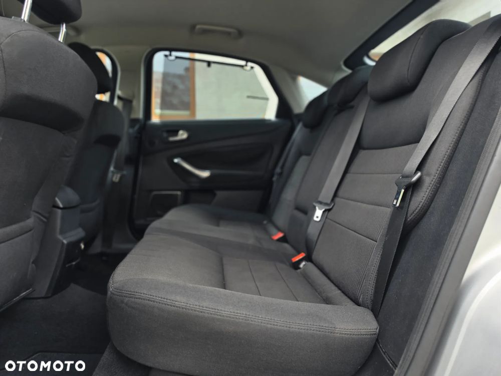 Ford Mondeo - 14