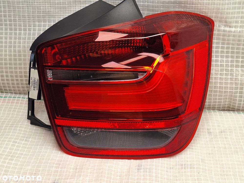 lampa tyl tylna prawa bmw 1 f20 f21 2011-2015 high 90020139 europa orginal demontaz - 4