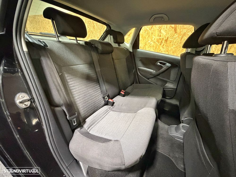 VW Polo 1.2 Confortline - 19