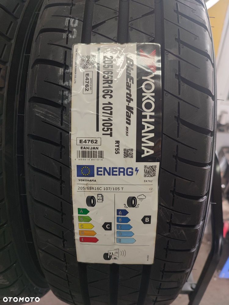 Opony letnie 205/65R16C 107/105T Yokohama BluEarth-Van RY55 | 2024 - 2