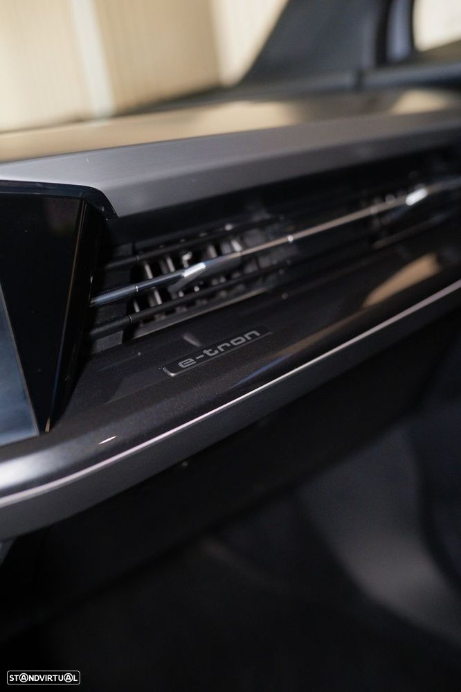 Audi Q4 e-tron 35 55 kWH - 33