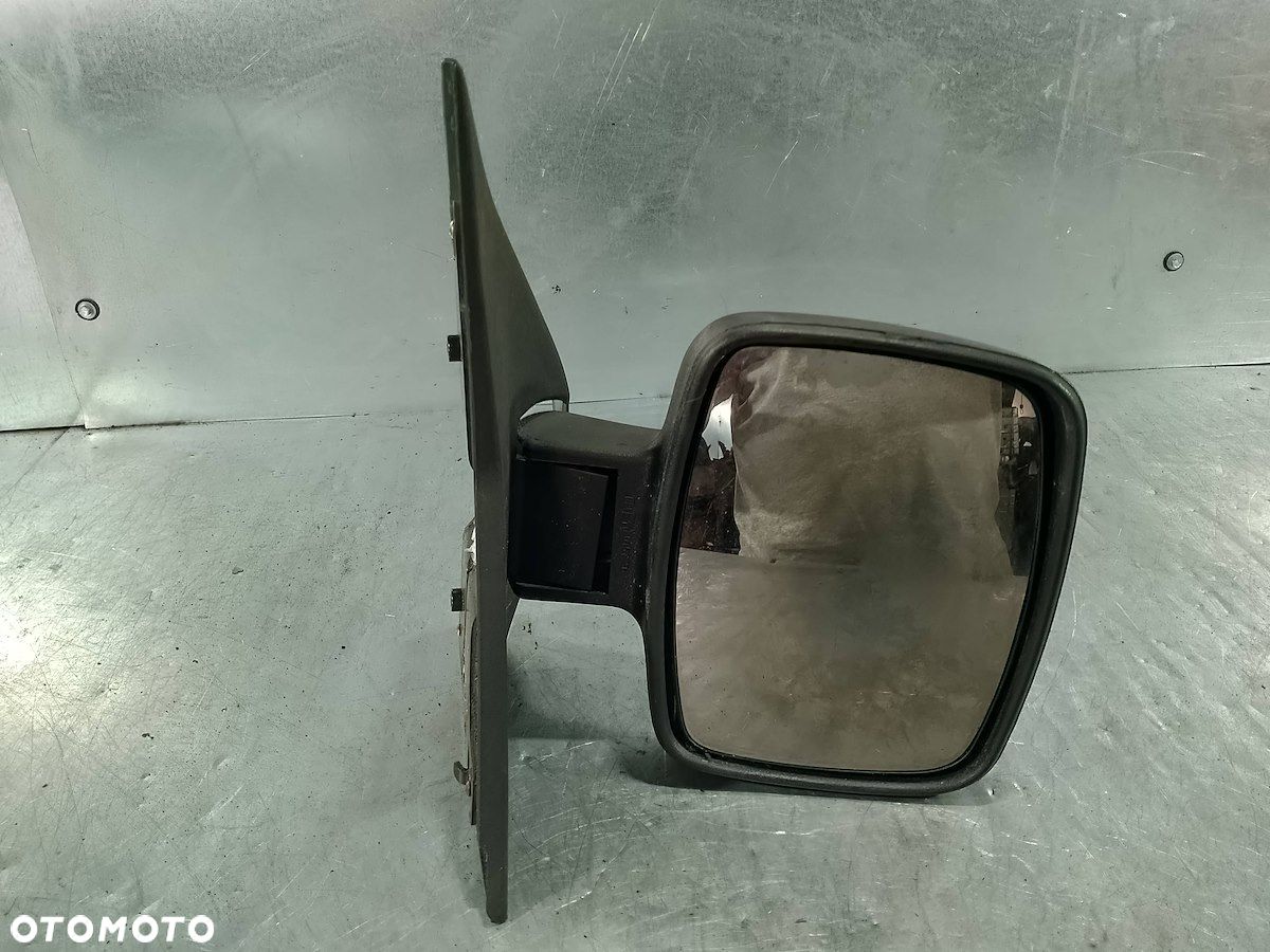 LUSTERKO PRAWE MERCEDES VITO I W638 - 1