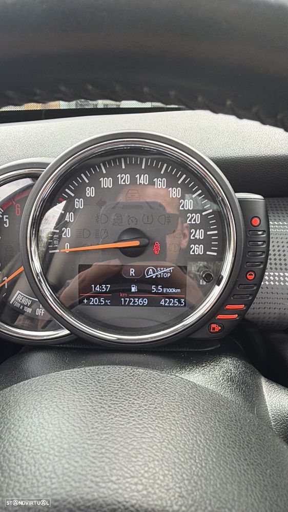 MINI 3 Portas Cooper D Aut. - 25