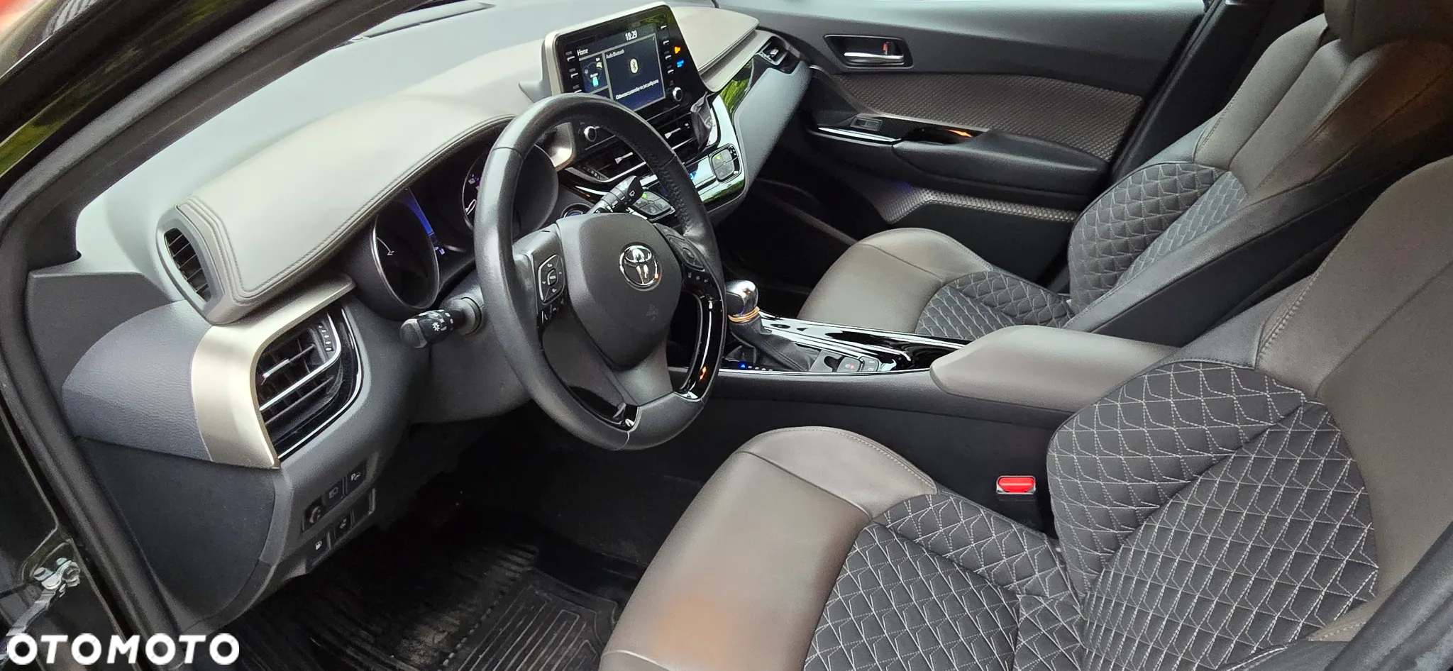 Toyota C-HR 1.8 Hybrid Selection - 12