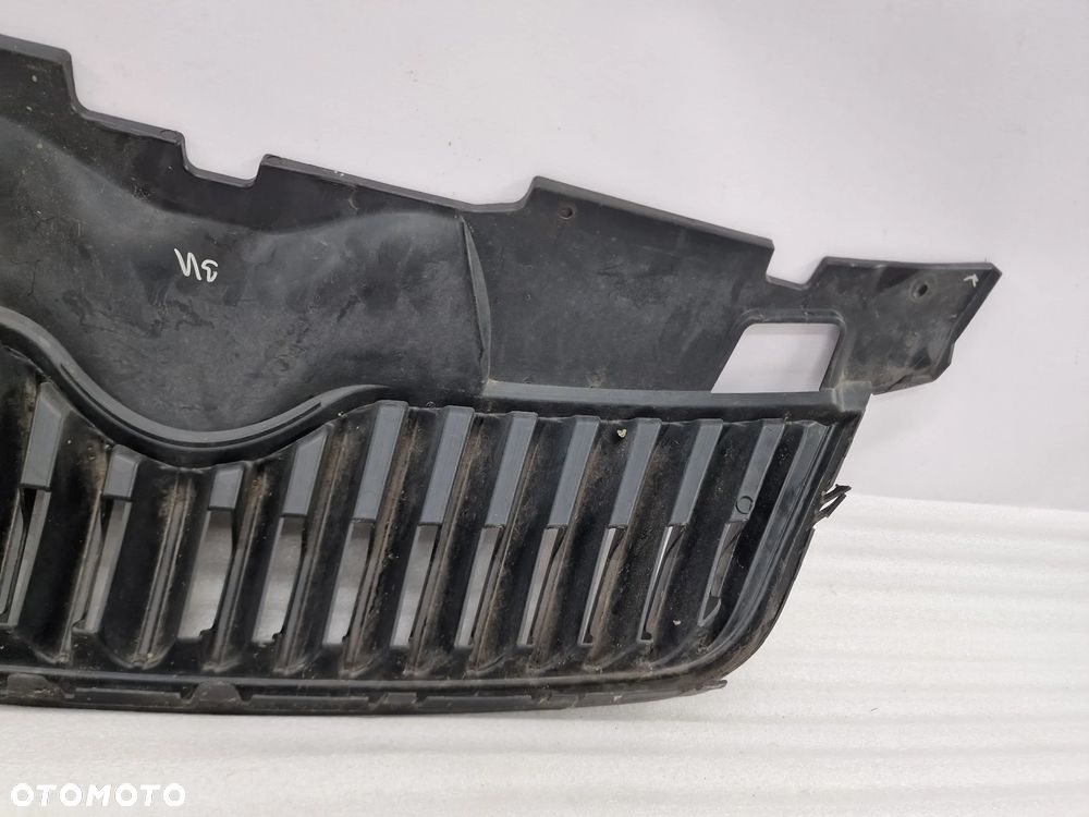 SKODA FABIA II LIFT 10- ATRAPA / GRILL PRZEDNI PRZÓD , NR 5J0853668B , NR AUKCJI GR189 - 11