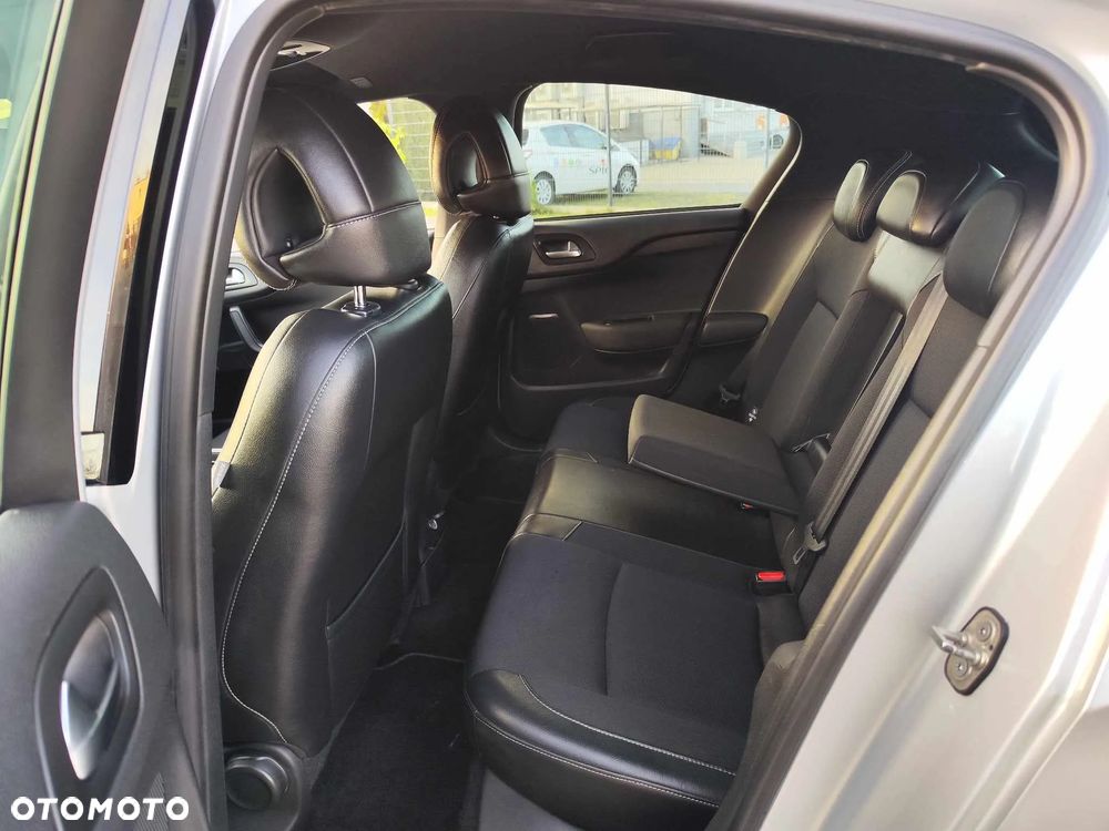 Citroën DS4 BlueHDi 120 Urban Show - 27