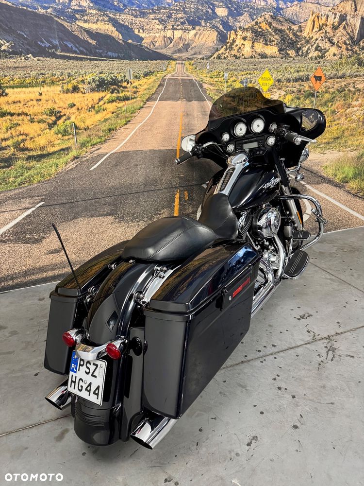 Harley-Davidson Touring Street Glide - 4