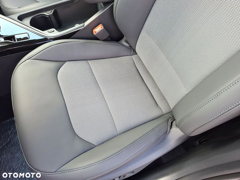 Kia Niro 1.6 GDI Hybrid Business Line - 23