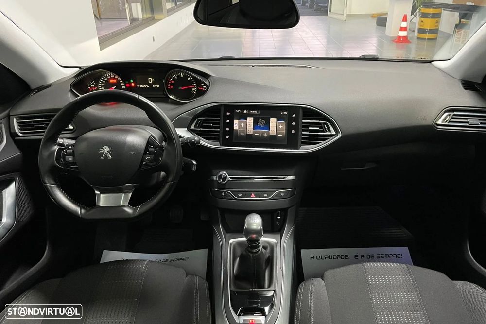 Peugeot 308 SW 1.6 e-HDi Allure J17 - 28
