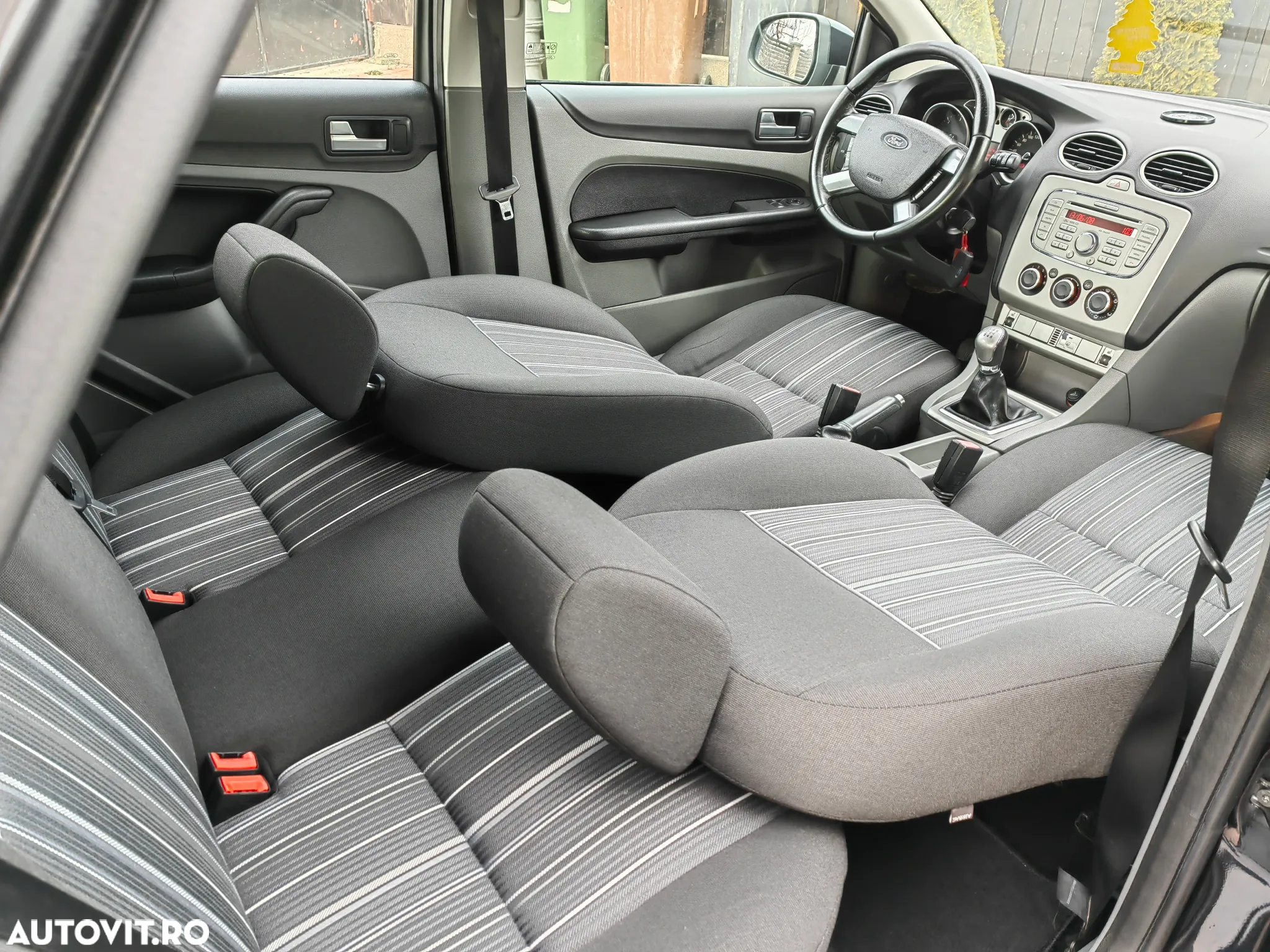 Ford Focus 1.6 TDCi Style - 14
