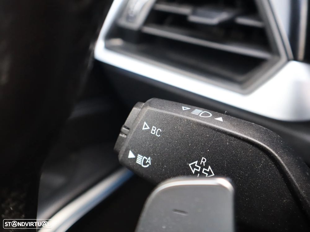 BMW 330 e Aut. M Sport - 19