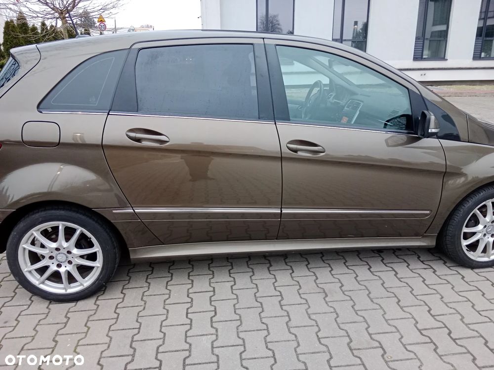 Mercedes-Benz Klasa B 180 CDI EU5 - 15