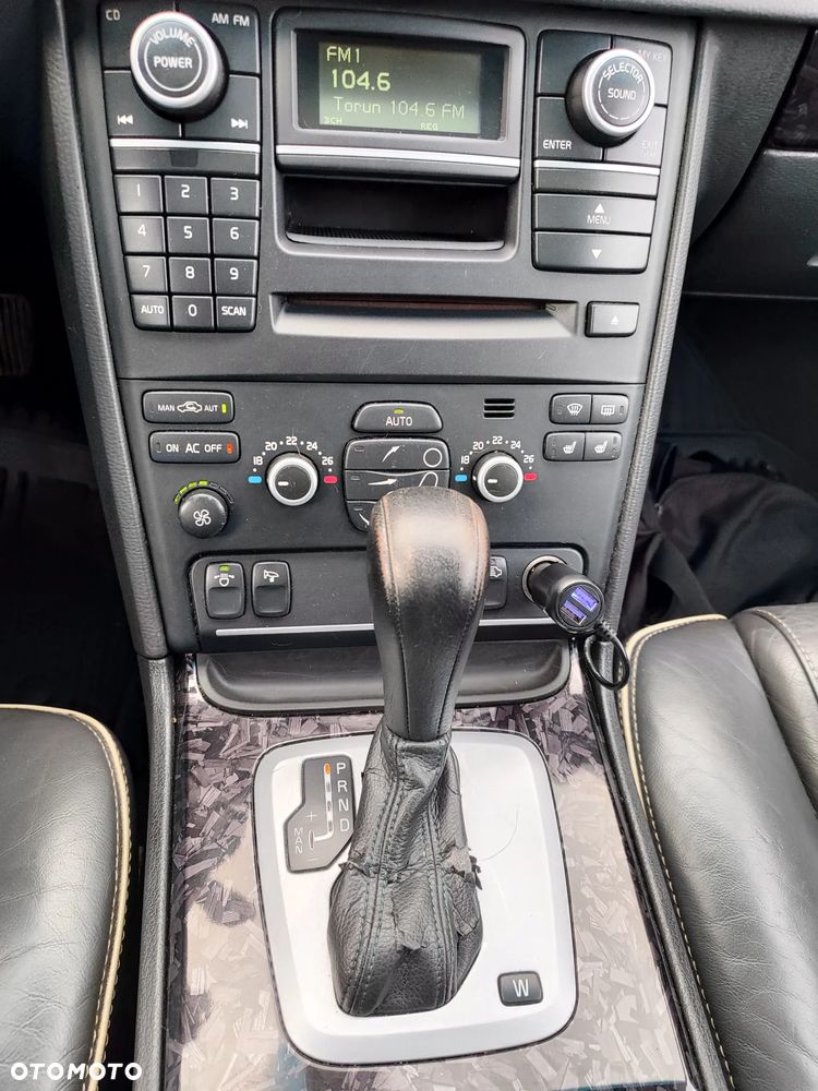 Volvo XC 90 - 32