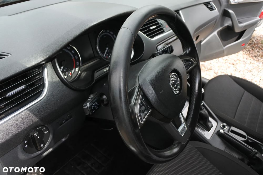 Skoda Octavia Scout 2.0 TDI 4x4 DSG - 20