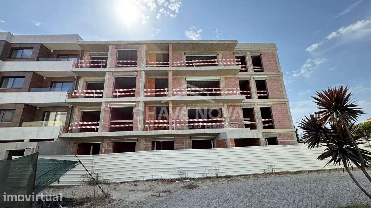 Apartamento T2 ao nível do 1º andar virado a Nascente! - Grande imagem: 2/27